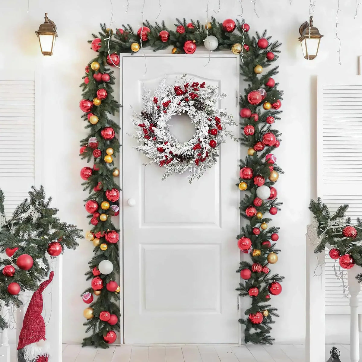 Garvee Snow Flocked Christmas Wreath With Pinecones And Berries